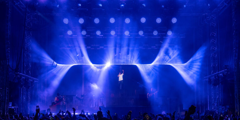 Prestation technique complète pour concerts aux arènes de Dax : sonorisation, éclairage et scène