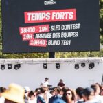 Écran géant diffusant le programme du Crunch Creator à Bordeaux